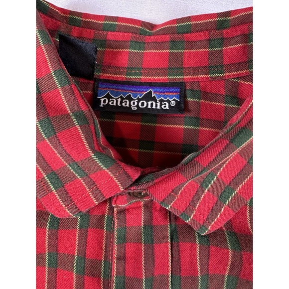 Vintage Patagonia Button Down Shirt Red Green Plaid Cotton Men's Medium USA Made - Picture 4 of 11